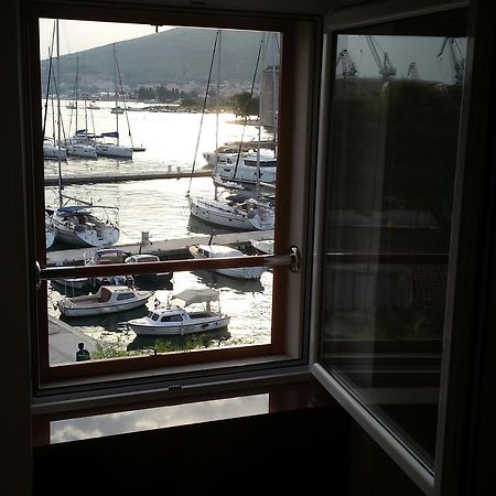 Apartments Riva Trogir Luaran gambar