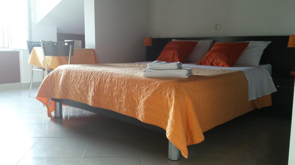 Apartments Riva Trogir Bilik gambar