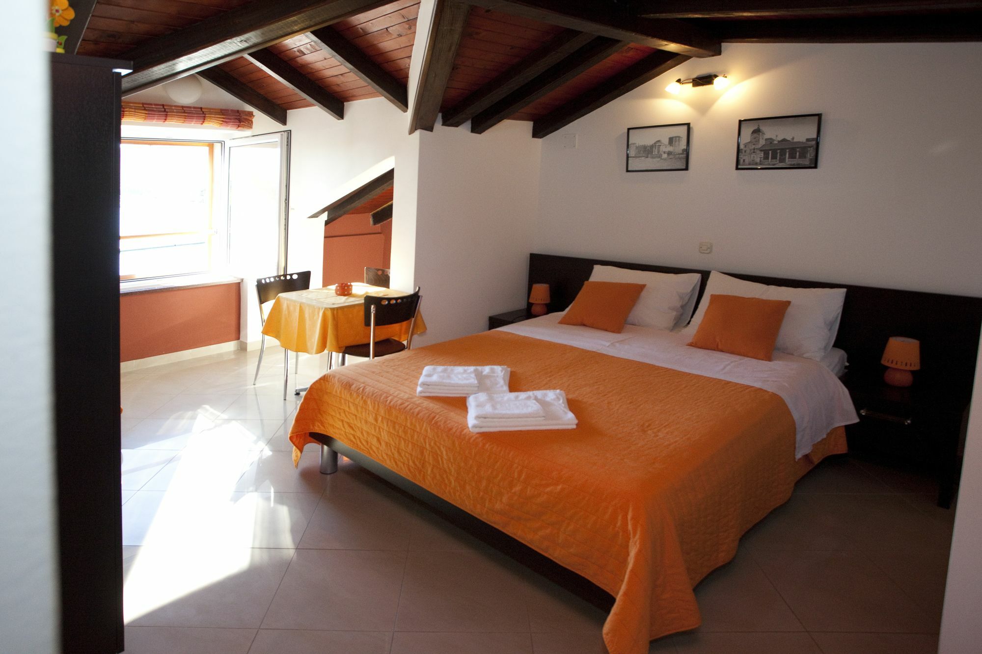 Apartments Riva Trogir Luaran gambar